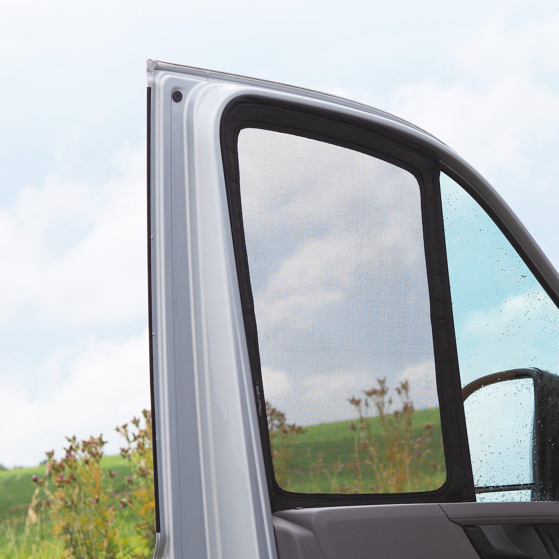 Magnetic mosquito nets cockpit Mercedes Sprinter (from 2018)